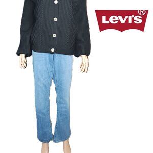 Levi’s Classic Bootcut Jeans NWT Size 16 Medium Wash Blue